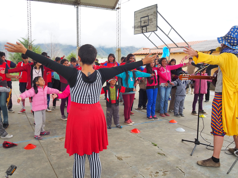 ROS Group colabora con la ONG Sonrisas Nómadas